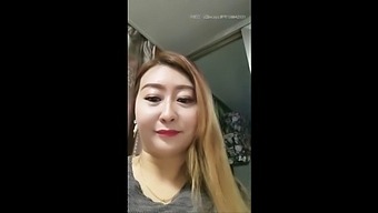 A Milf Asiática De Tonylin217 Em Ação
