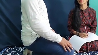 Hint Öğretmen Ve Öğrenci Ev Yapımı Videoda Anal Zevkleri Keşfediyor