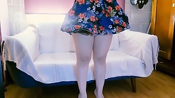 Peruvian Mistress In Lingerie Caught Spying On Her Husband'S Affair