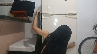 My Stepsister Craves A Big Cock And Oral Pleasure - Spanish Porn